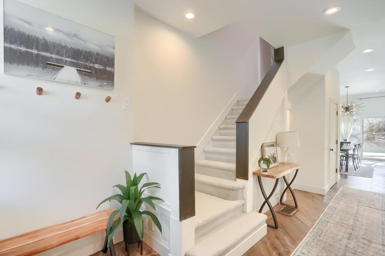 Newly Renovated Victorian Gem Perfect Space For Family Vacations! Pittsburgh Esterno foto