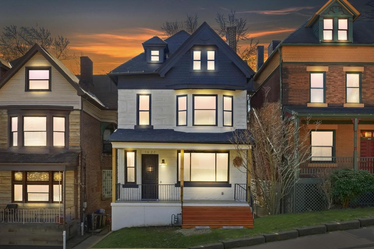 Newly Renovated Victorian Gem Perfect Space For Family Vacations! Pittsburgh Esterno foto