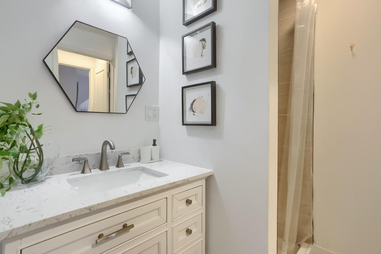 Newly Renovated Victorian Gem Perfect Space For Family Vacations! Pittsburgh Esterno foto