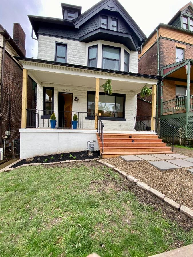 Newly Renovated Victorian Gem Perfect Space For Family Vacations! Pittsburgh Esterno foto