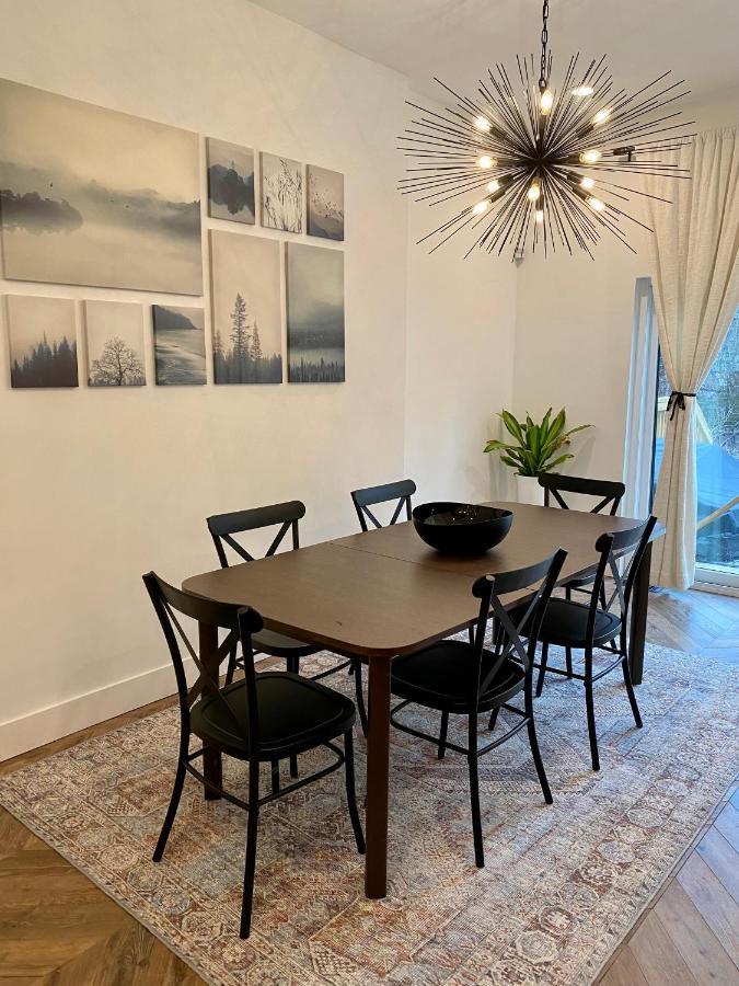 Newly Renovated Victorian Gem Perfect Space For Family Vacations! Pittsburgh Esterno foto