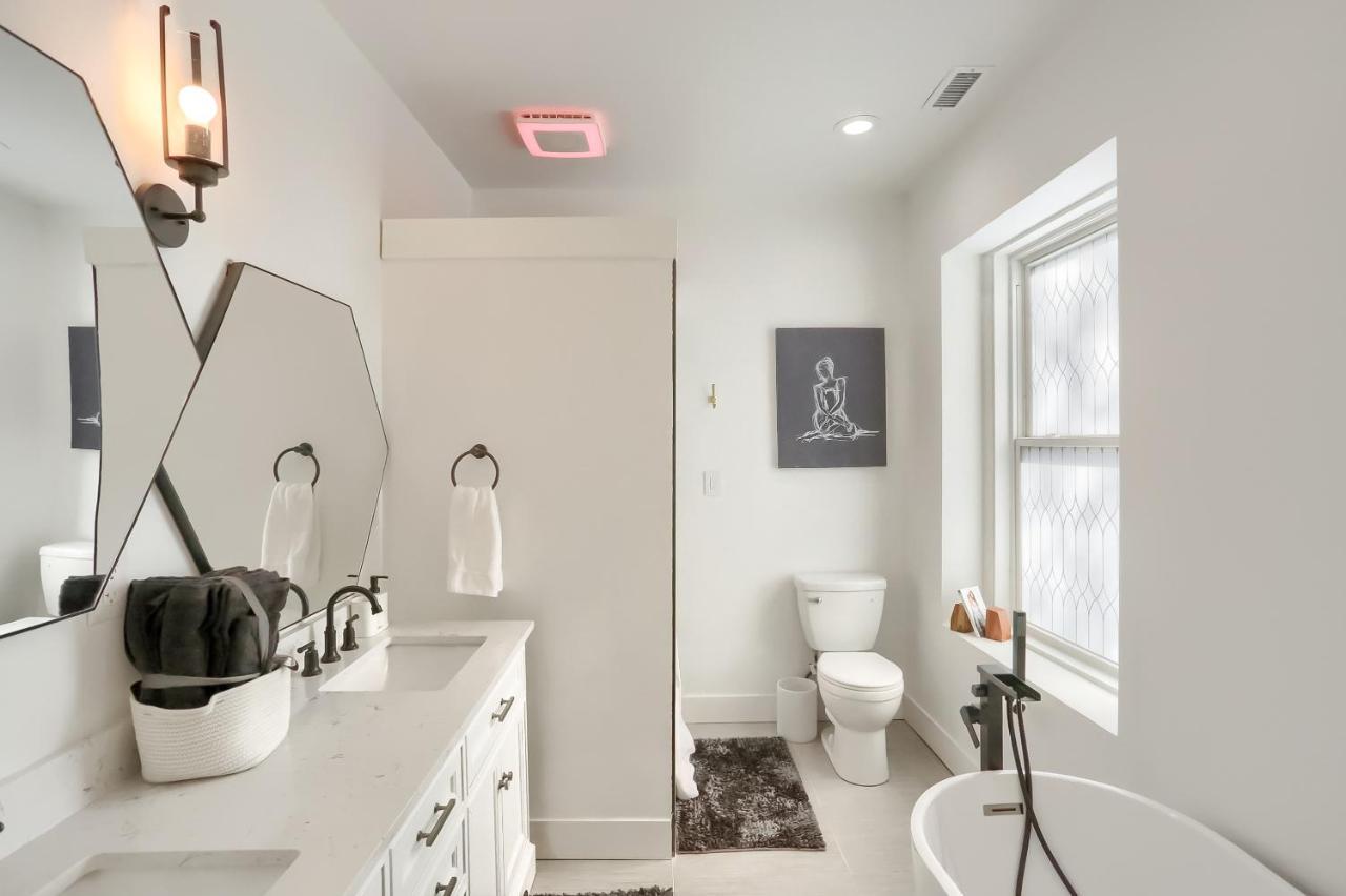 Newly Renovated Victorian Gem Perfect Space For Family Vacations! Pittsburgh Esterno foto